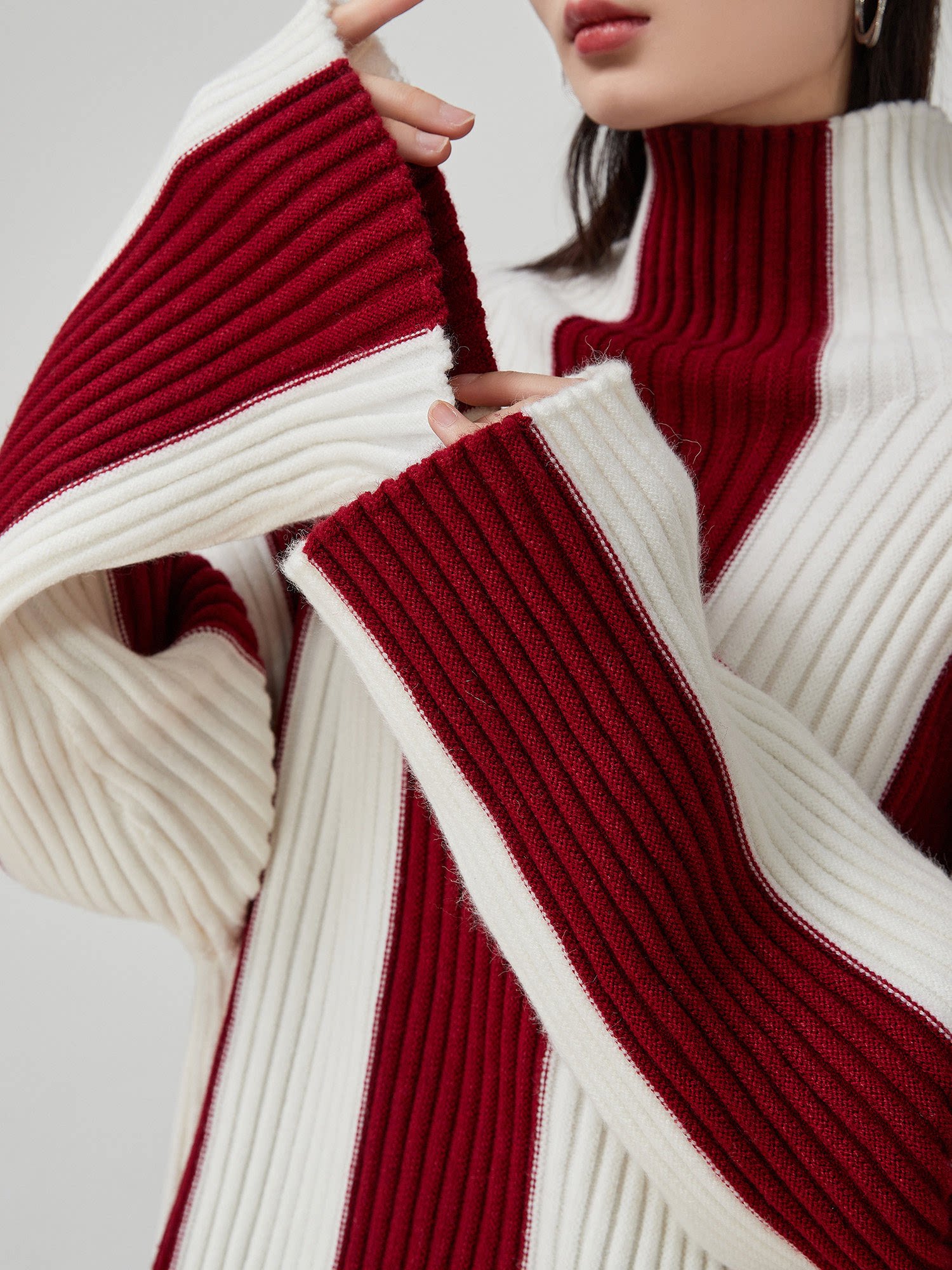 Contrasting Striped Turtleneck